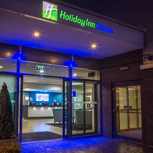 manchester-airport-runger-lane-south-premier-inn.hotelsin-chester.com/